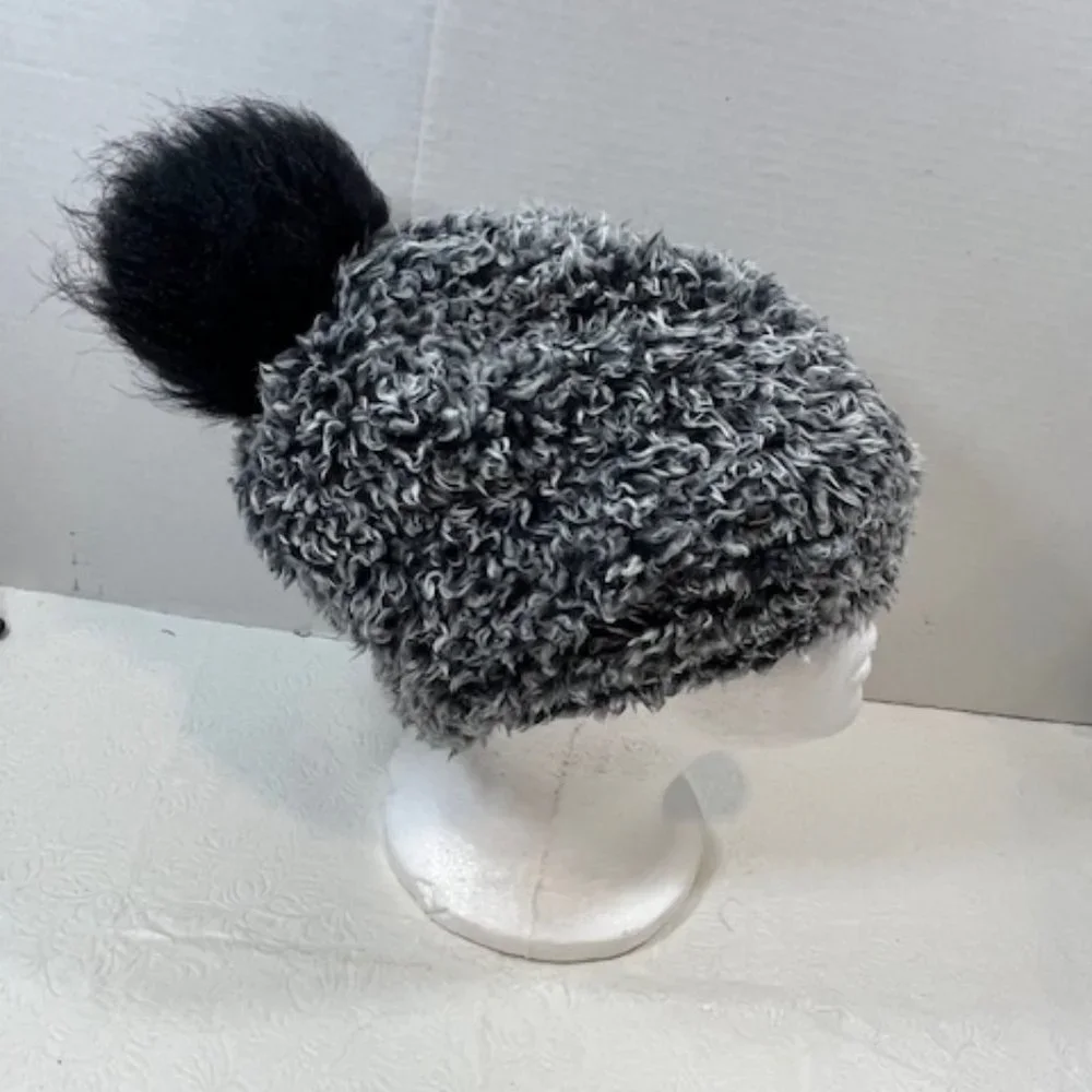 Aeropostale Black White Winter Beanie Hat Black Pom Pom Cotton Lining S/M